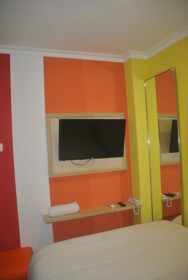 Djo Front One Inn Bengkulu Zewnętrze zdjęcie