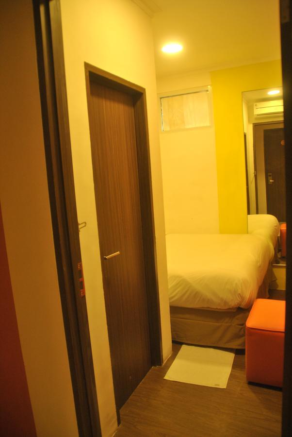 Djo Front One Inn Bengkulu Zewnętrze zdjęcie