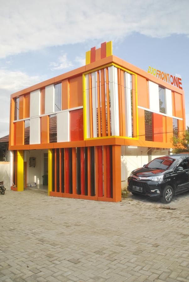 Djo Front One Inn Bengkulu Zewnętrze zdjęcie