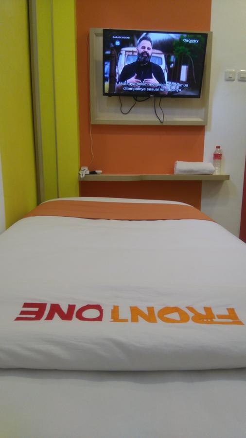 Djo Front One Inn Bengkulu Zewnętrze zdjęcie
