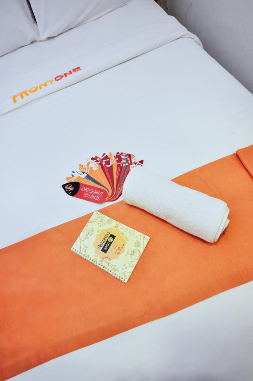 Djo Front One Inn Bengkulu Zewnętrze zdjęcie